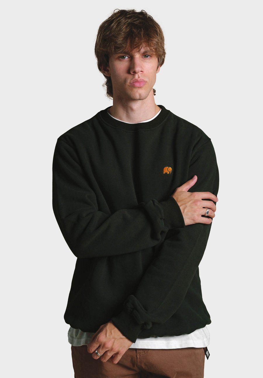 Толстовка Trendsplant ESSENTIAL, Dark Green
Толстовка Trendsplant ESSENTIAL, Dark Green