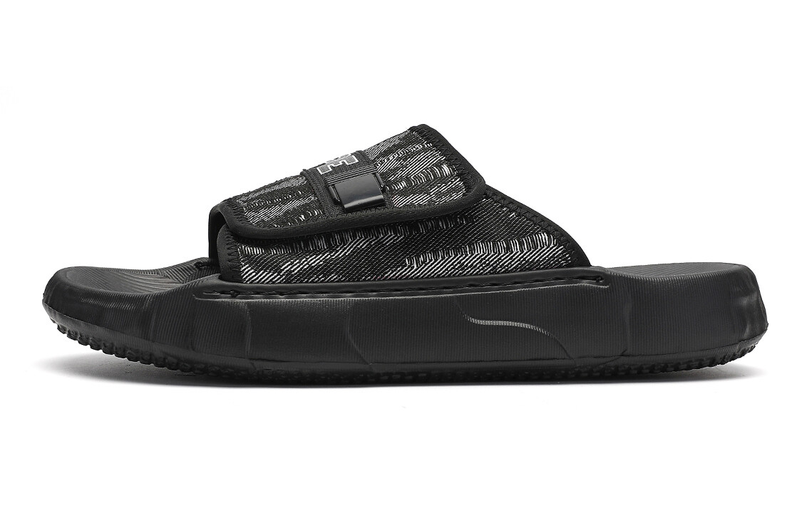 Шлепанцы мужские черный Trumppipe 
Шлепанцы мужские черный Trumppipe