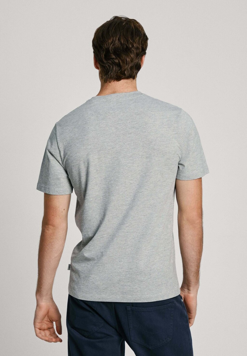 Базовая футболка CONNOR Pepe Jeans, серый
Базовая футболка CONNOR Pepe Jeans, серый