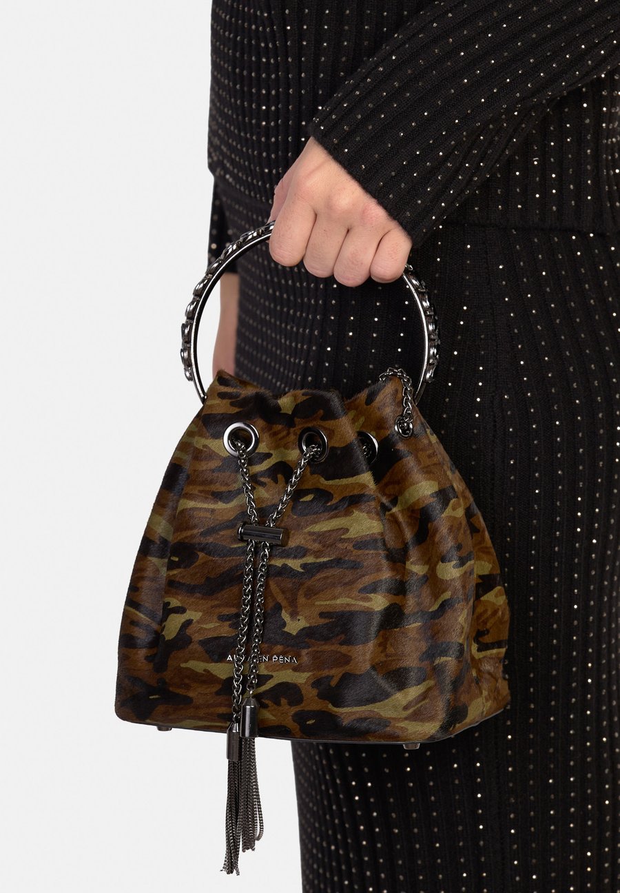 Сумка Alma en Pena Handbag, Verde Oliva/Olive
Сумка Alma en Pena Handbag, Verde Oliva/Olive