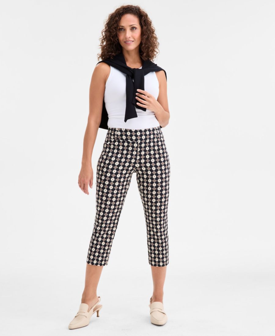 Женские укороченные брюки-капри с принтом JM Collection, Deep Black Combo
Женские укороченные брюки-капри с принтом JM Collection, Deep Black Combo