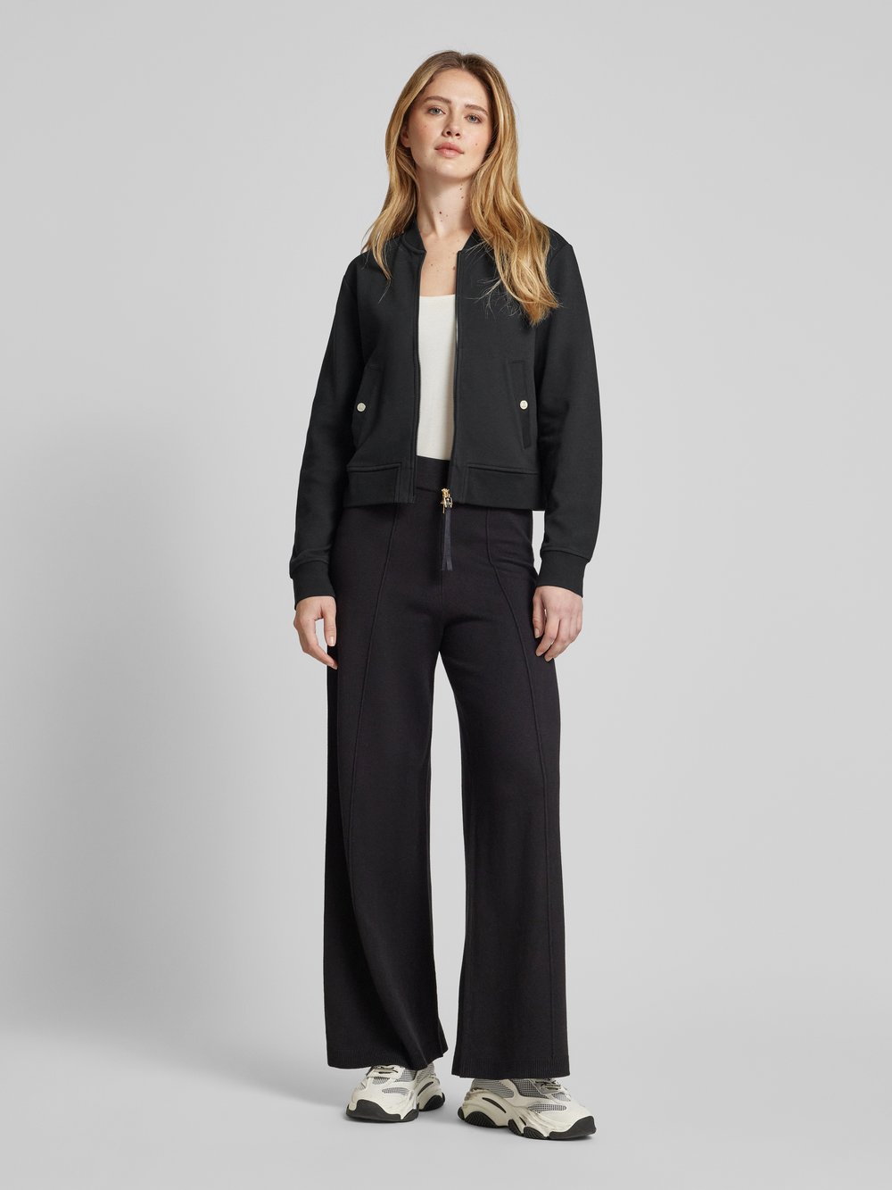 Толстовка с двухсторонней молнией, модель «Тереза» JOOP!, черный
Толстовка с двухсторонней молнией, модель «Тереза» JOOP!, черный