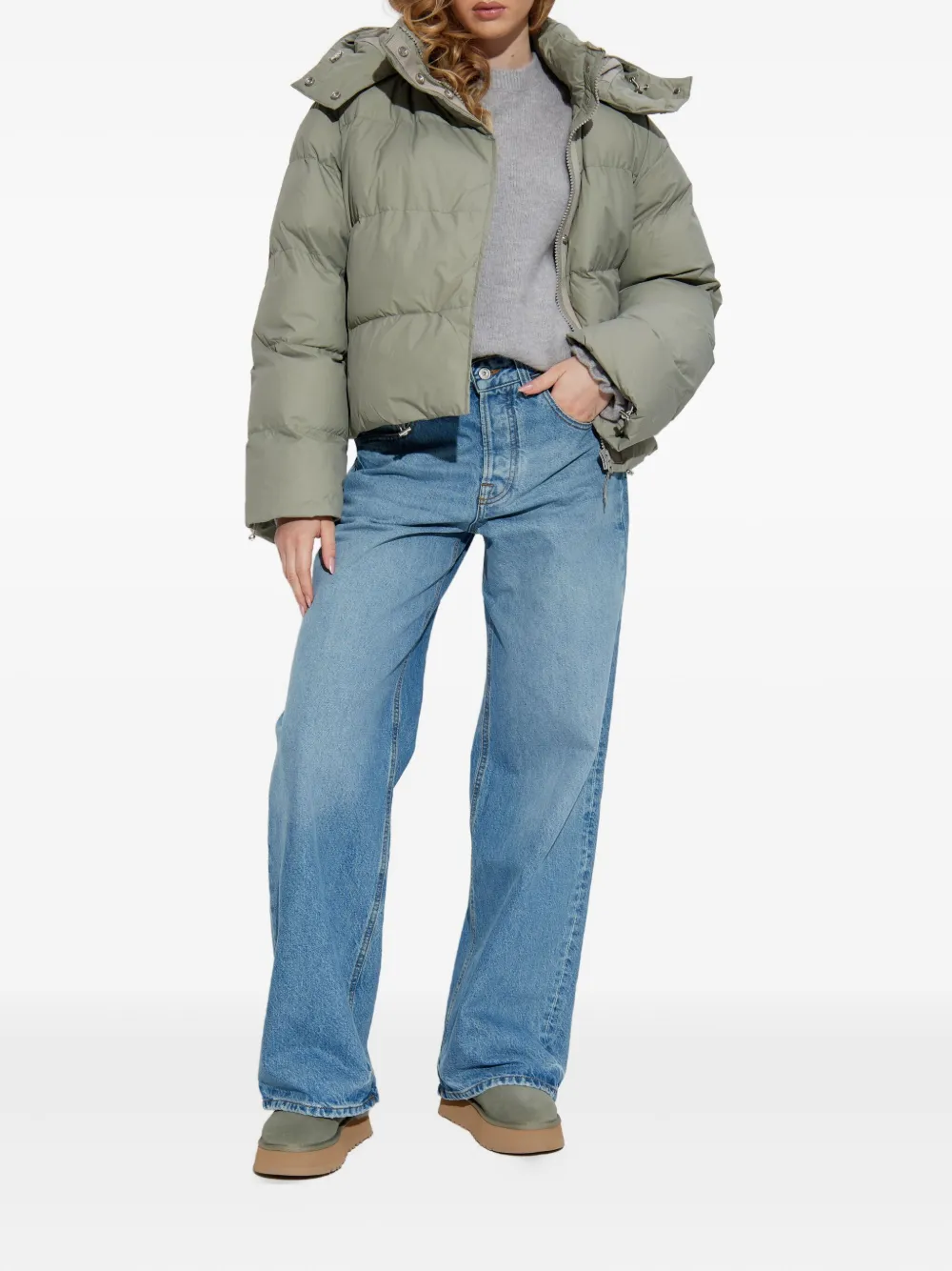 Пуховик с капюшоном Samsoe Samsoe, серый
Пуховик с капюшоном Samsoe Samsoe, серый