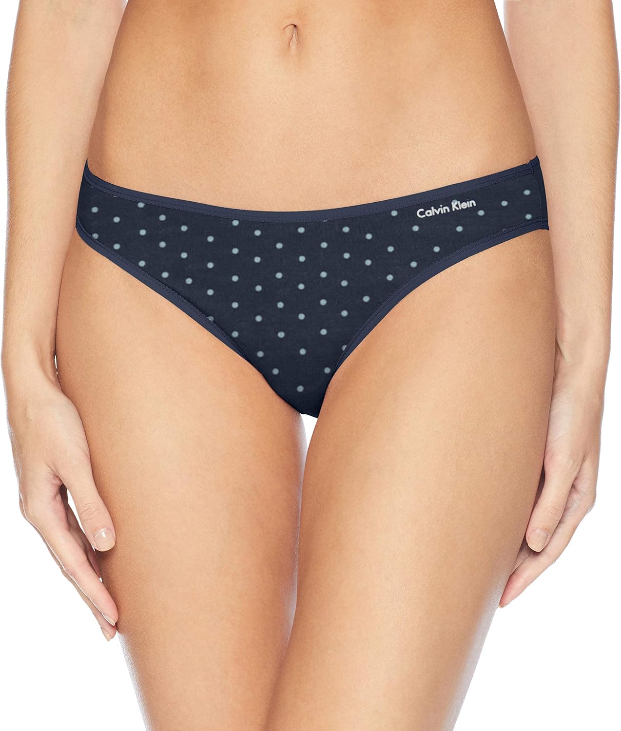 Женские стринги Calvin Klein Form, Shoreline Dots
Женские стринги Calvin Klein Form, Shoreline Dots