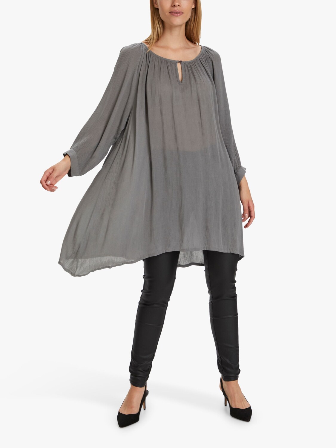 Топ-туника KAFFE Amber Regular, Дымчатый жемчуг
Топ-туника KAFFE Amber Regular, Дымчатый жемчуг