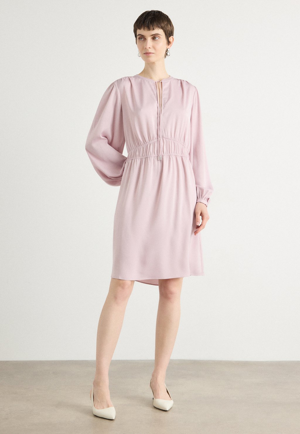 Повседневное платье DECLY BOSS, лиловый
Повседневное платье DECLY BOSS, лиловый