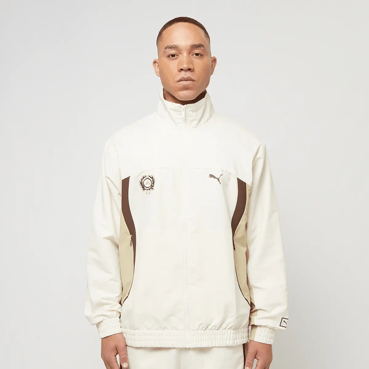 Куртка PUMA x Low Lights Cellerator Blazon Track Jacket Puma x Low Lights, бежевый/бежевый
Куртка PUMA x Low Lights Cellerator Blazon Track Jacket Puma x Low Lights, бежевый/бежевый