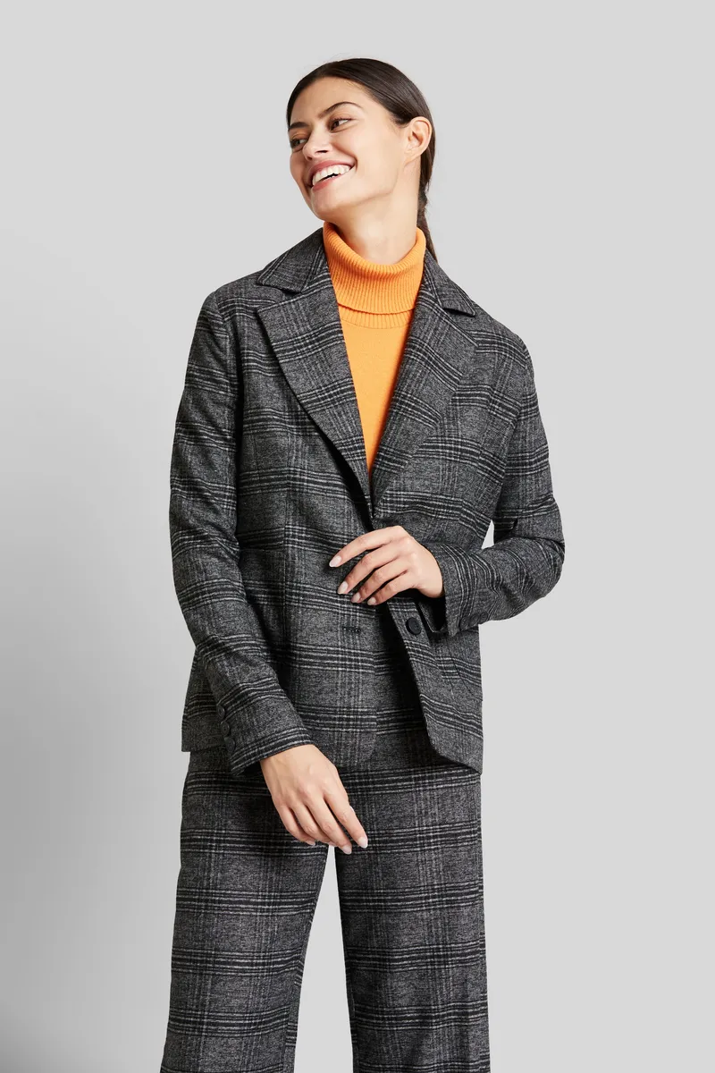 Короткий пиджак bugatti, обеспечивающий большую свободу движений, серый
Короткий пиджак bugatti, обеспечивающий большую свободу движений, серый