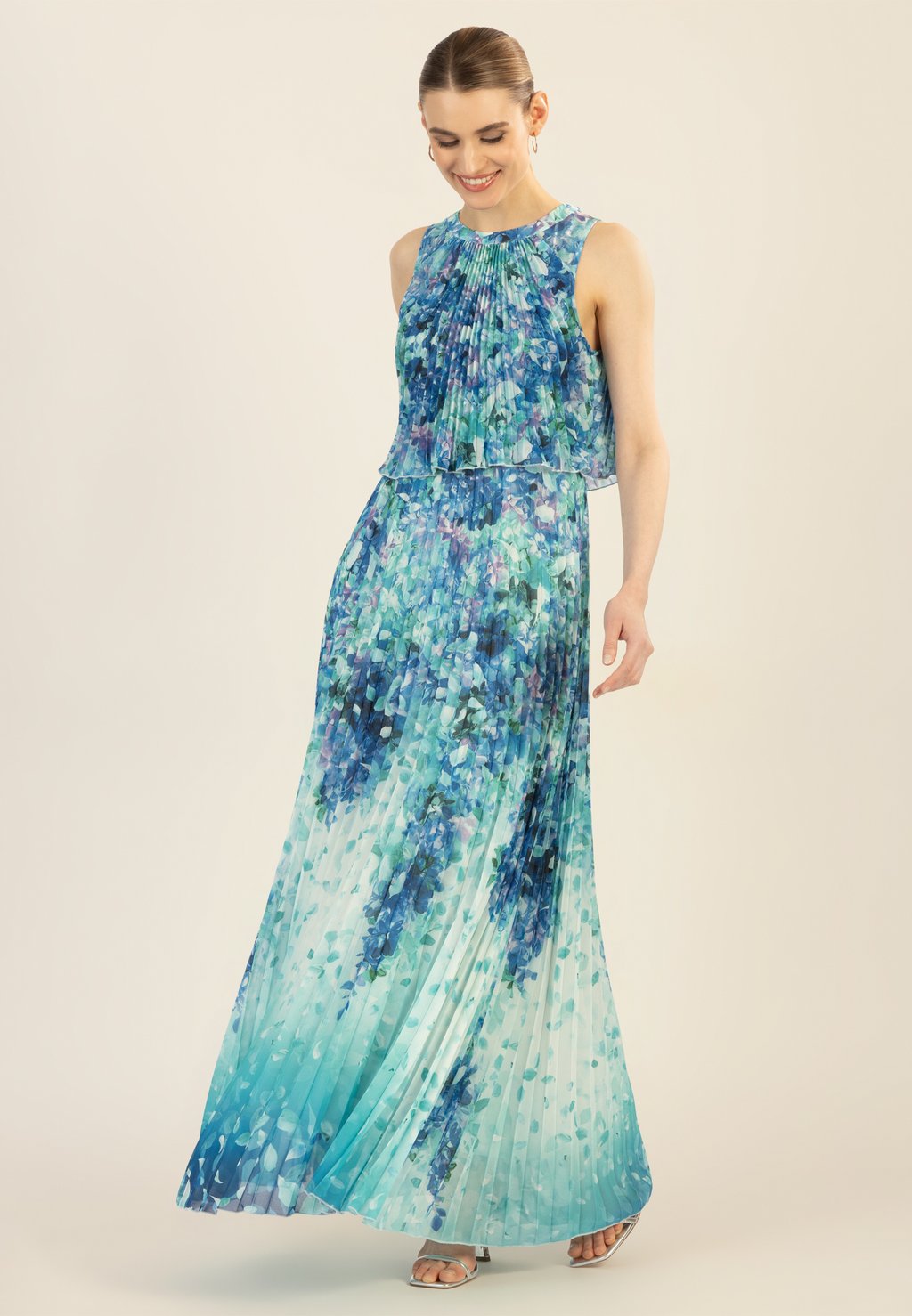 Платье макси BEDRUCKTES Apart, бирюзовый
Платье макси BEDRUCKTES Apart, бирюзовый