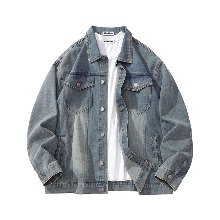 Джинсовые куртки унисекс BRUMAIRE, синее пальто и белый свитшот
Джинсовые куртки унисекс BRUMAIRE, синее пальто и белый свитшот