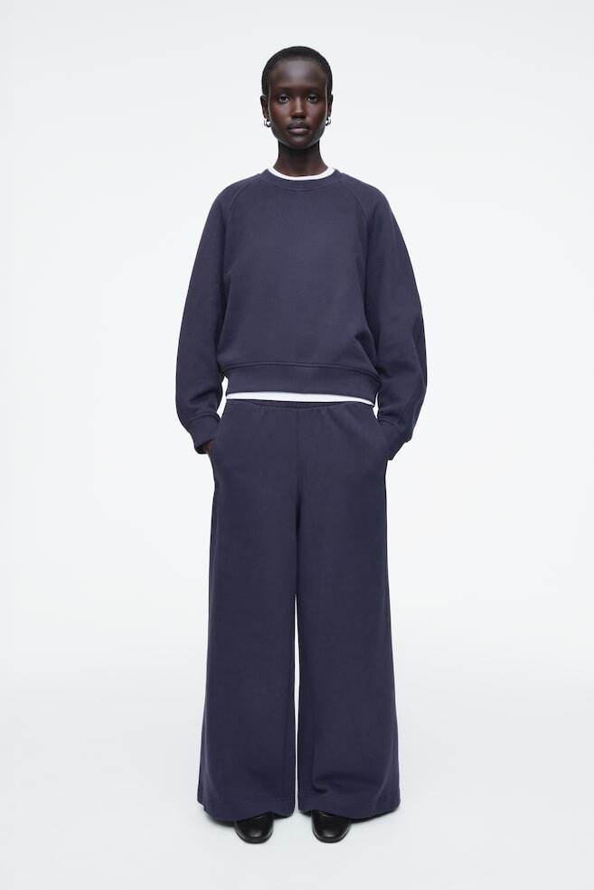 Спортивные штаны из хлопка с начесом Cos, синий
Спортивные штаны из хлопка с начесом Cos, синий