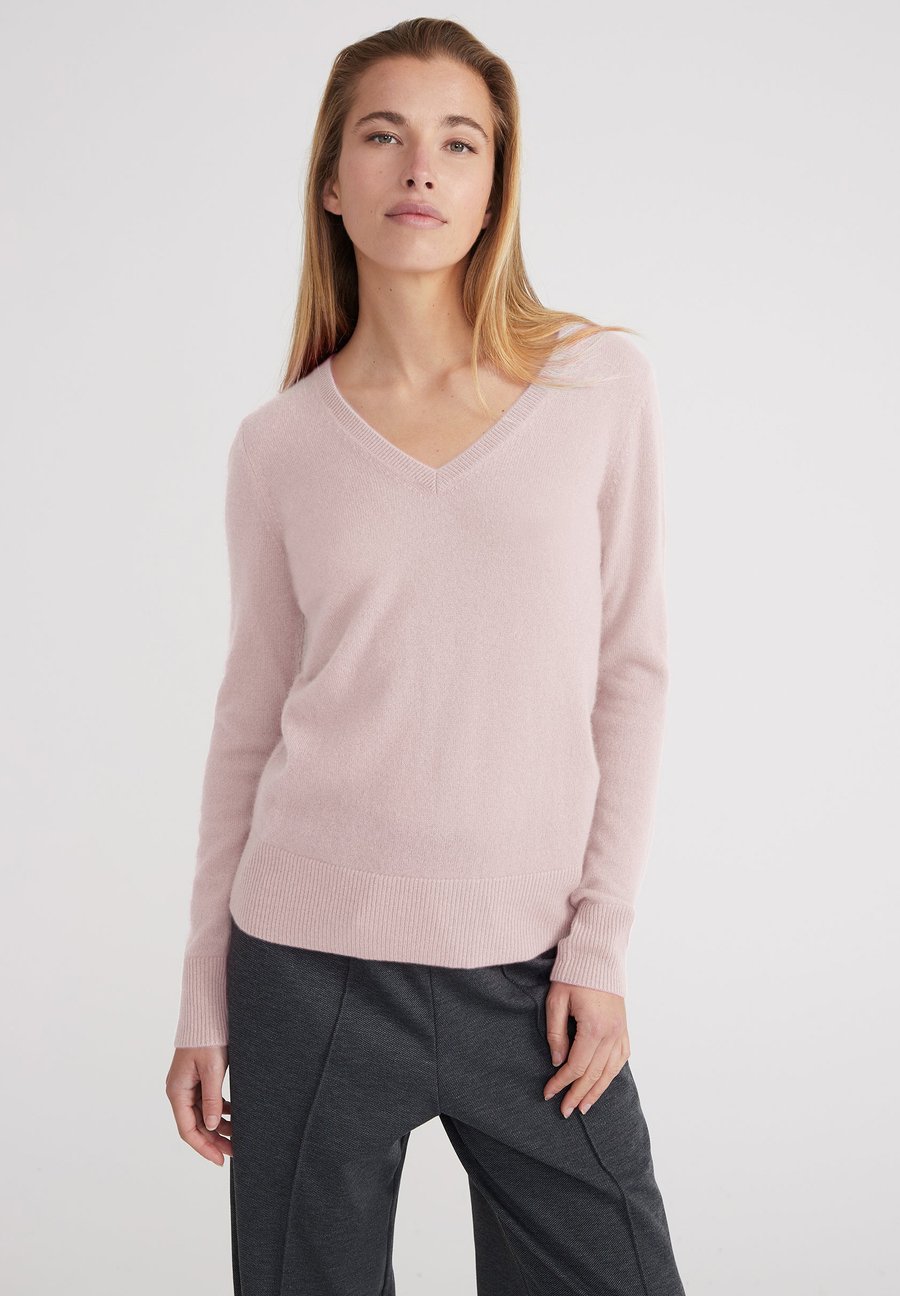 Джемпер Style Republic KASCH-MIR V-NECK JUMPER, Pastel Pink/Light Pink
Джемпер Style Republic KASCH-MIR V-NECK JUMPER, Pastel Pink/Light Pink