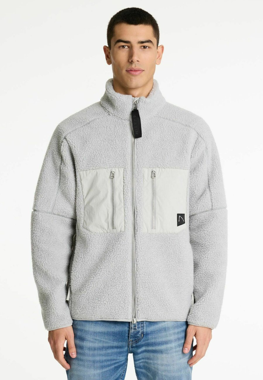 Флисовая куртка CHASIN' OUTDOOR PAXTON, Light Grey
Флисовая куртка CHASIN' OUTDOOR PAXTON, Light Grey