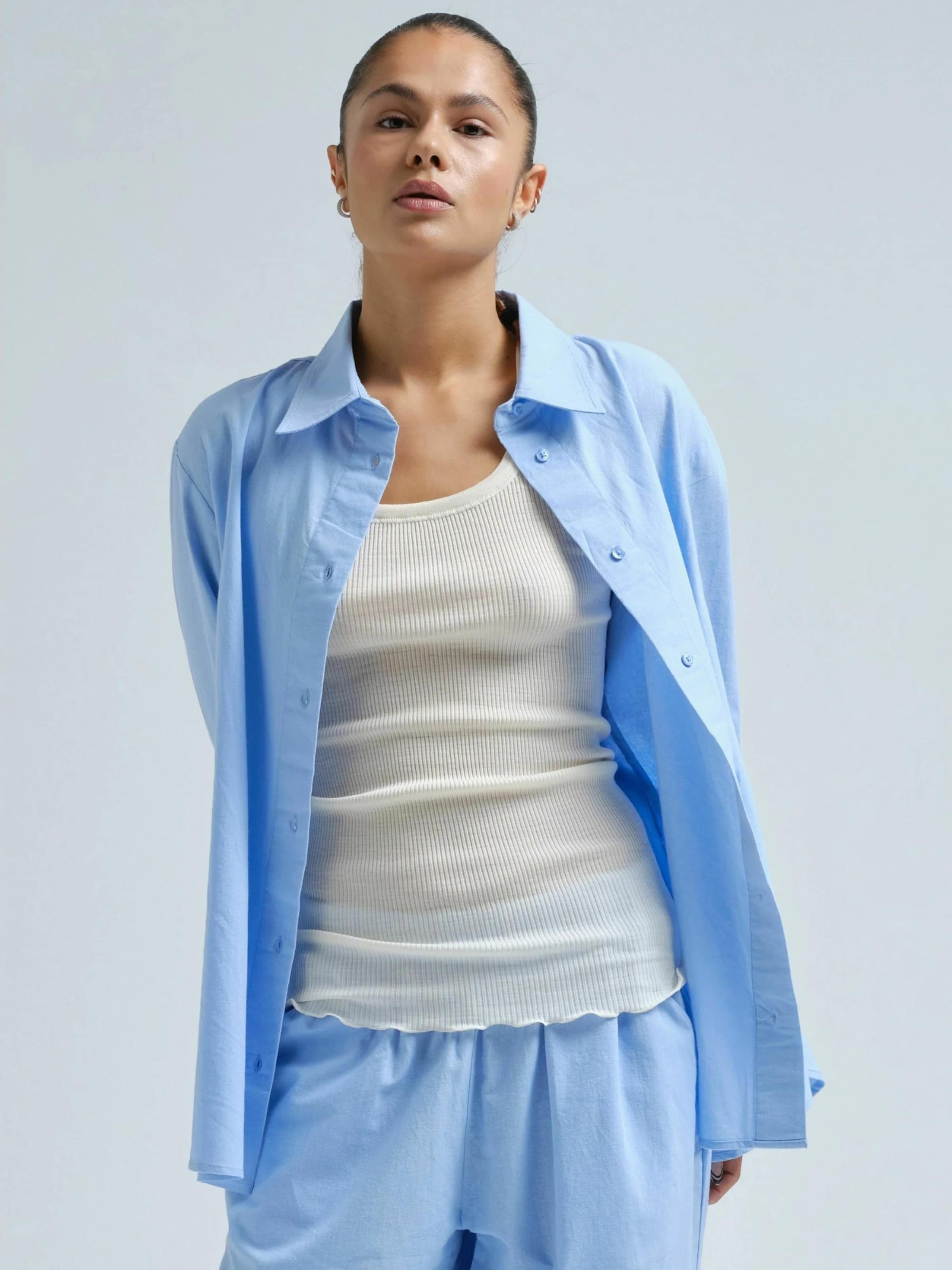 Seamless Basic Рубашка 'Amalfi' в светло-голубом цвете
Seamless Basic Рубашка 'Amalfi' в светло-голубом цвете