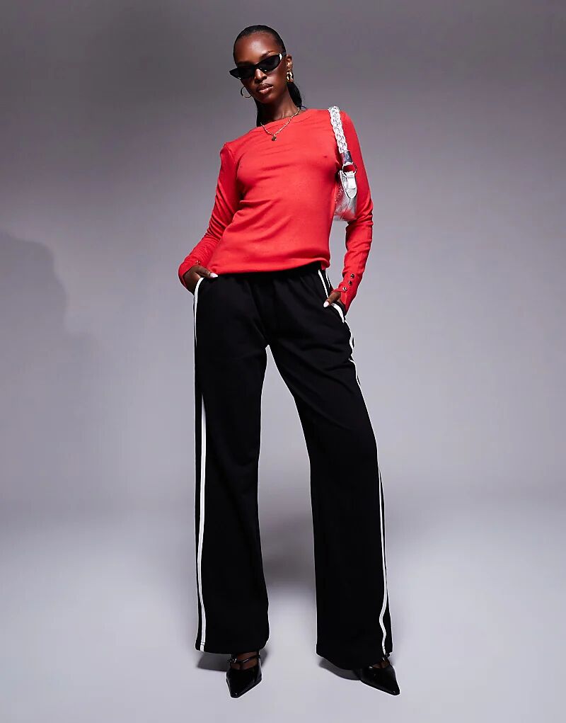 Тонкий трикотажный топ красного цвета River Island 
Тонкий трикотажный топ красного цвета River Island