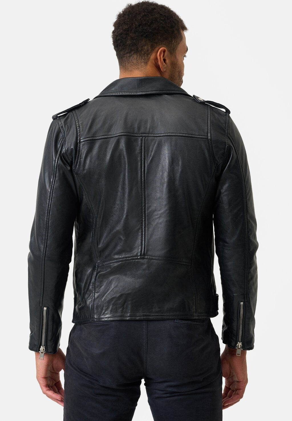 Кожаная куртка MARCO Ricano, черный
Кожаная куртка MARCO Ricano, черный