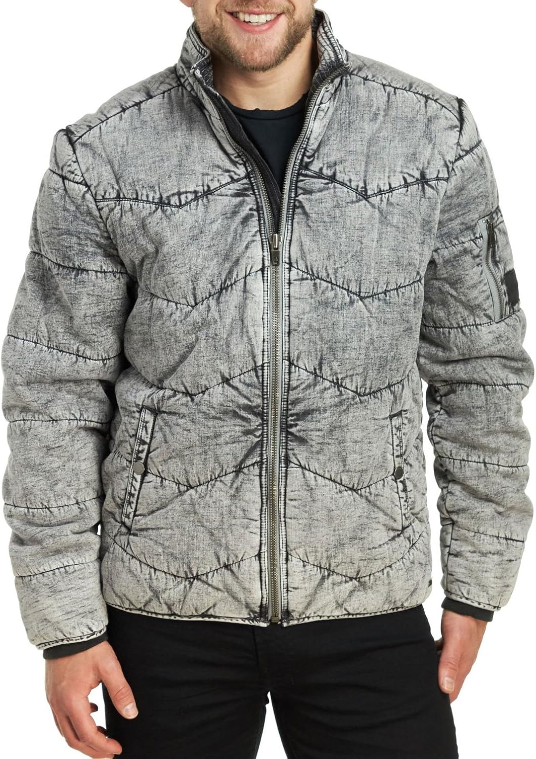 Мужская стеганая куртка с воротником-стойкой Calvin Klein Jeans, Gray Dust
Мужская стеганая куртка с воротником-стойкой Calvin Klein Jeans, Gray Dust