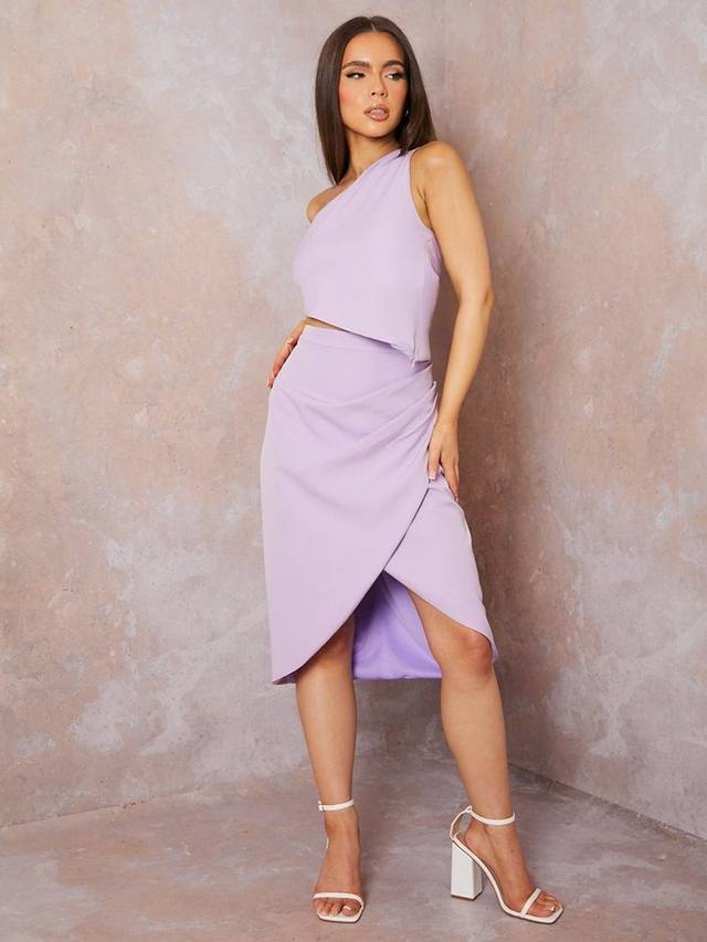 Асимметрительный топ без рукавов Chi Chi London, Purple Lilac
Асимметрительный топ без рукавов Chi Chi London, Purple Lilac