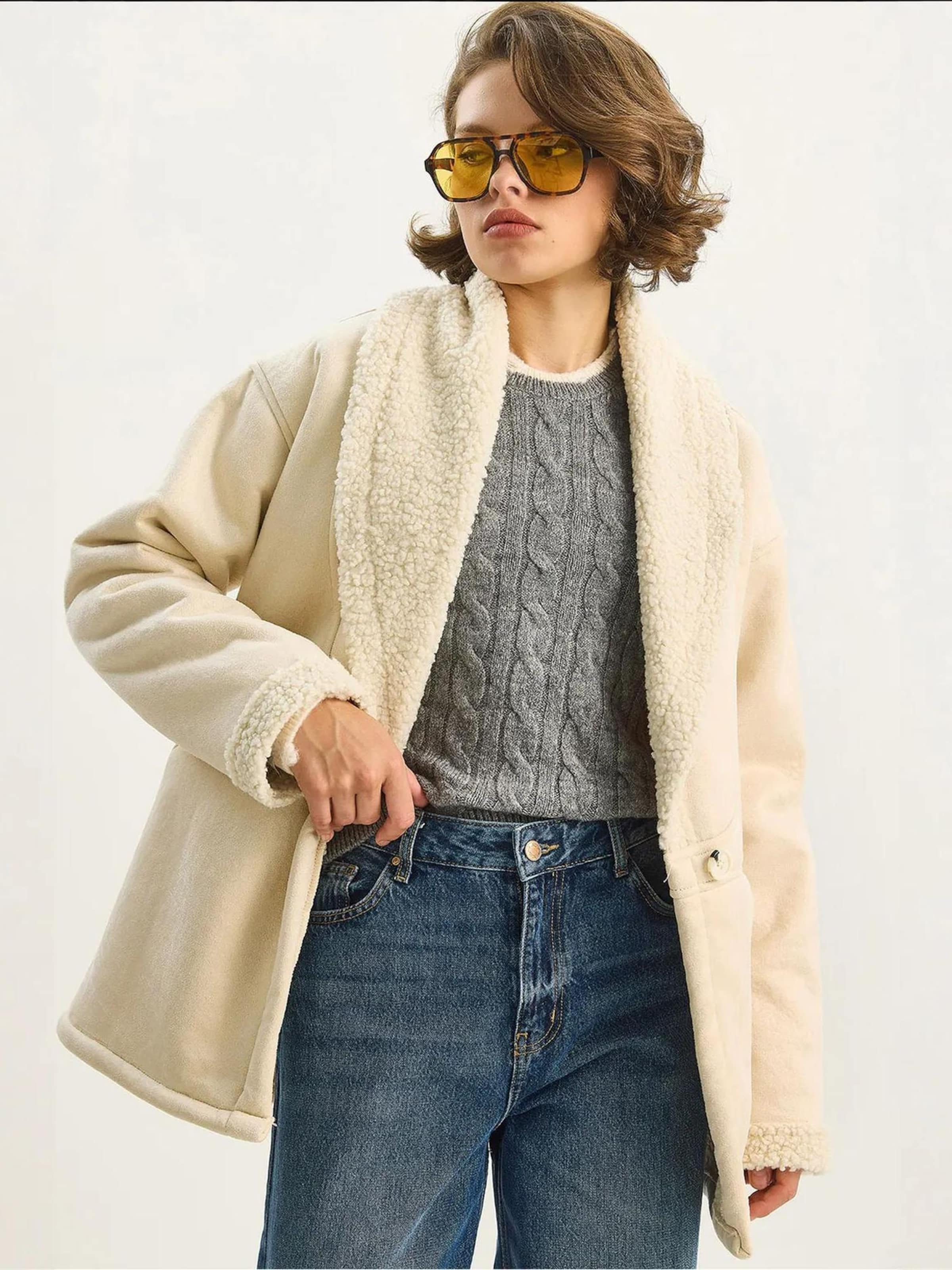 Bianco Lucci Зимняя куртка в цвете Ivory
Bianco Lucci Зимняя куртка в цвете Ivory