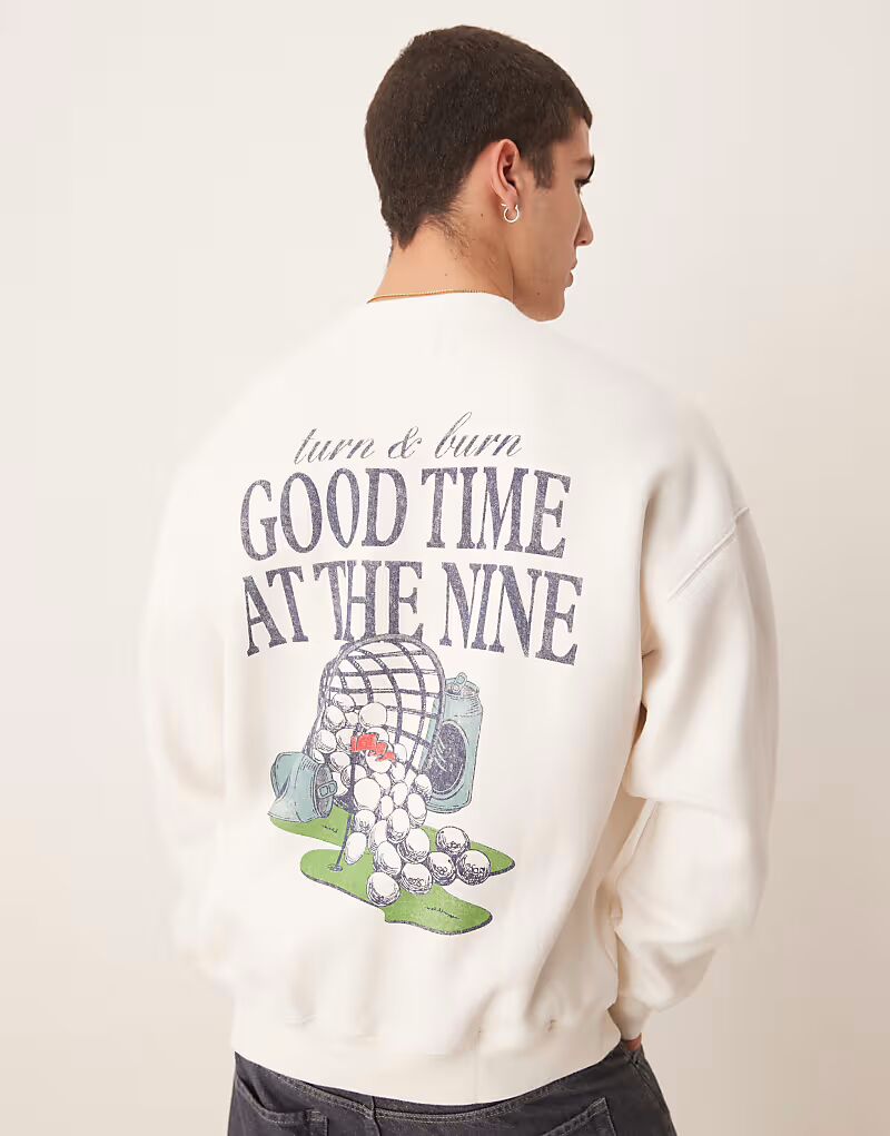 Толстовка с принтом гольфа Abercrombie & Fitch белого цвета на спине 
Толстовка с принтом гольфа Abercrombie & Fitch белого цвета на спине