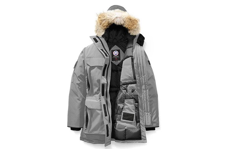 Женский пуховик Canada Goose, серый
Женский пуховик Canada Goose, серый
