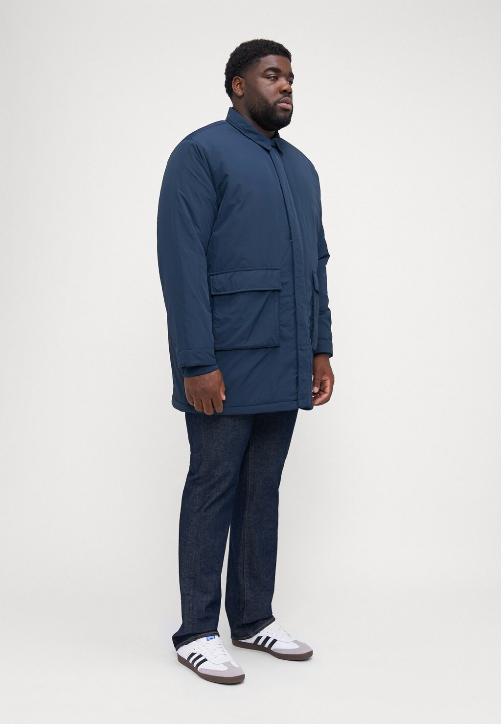 Зимнее пальто Lyle & Scott, темно-синий
Зимнее пальто Lyle & Scott, темно-синий