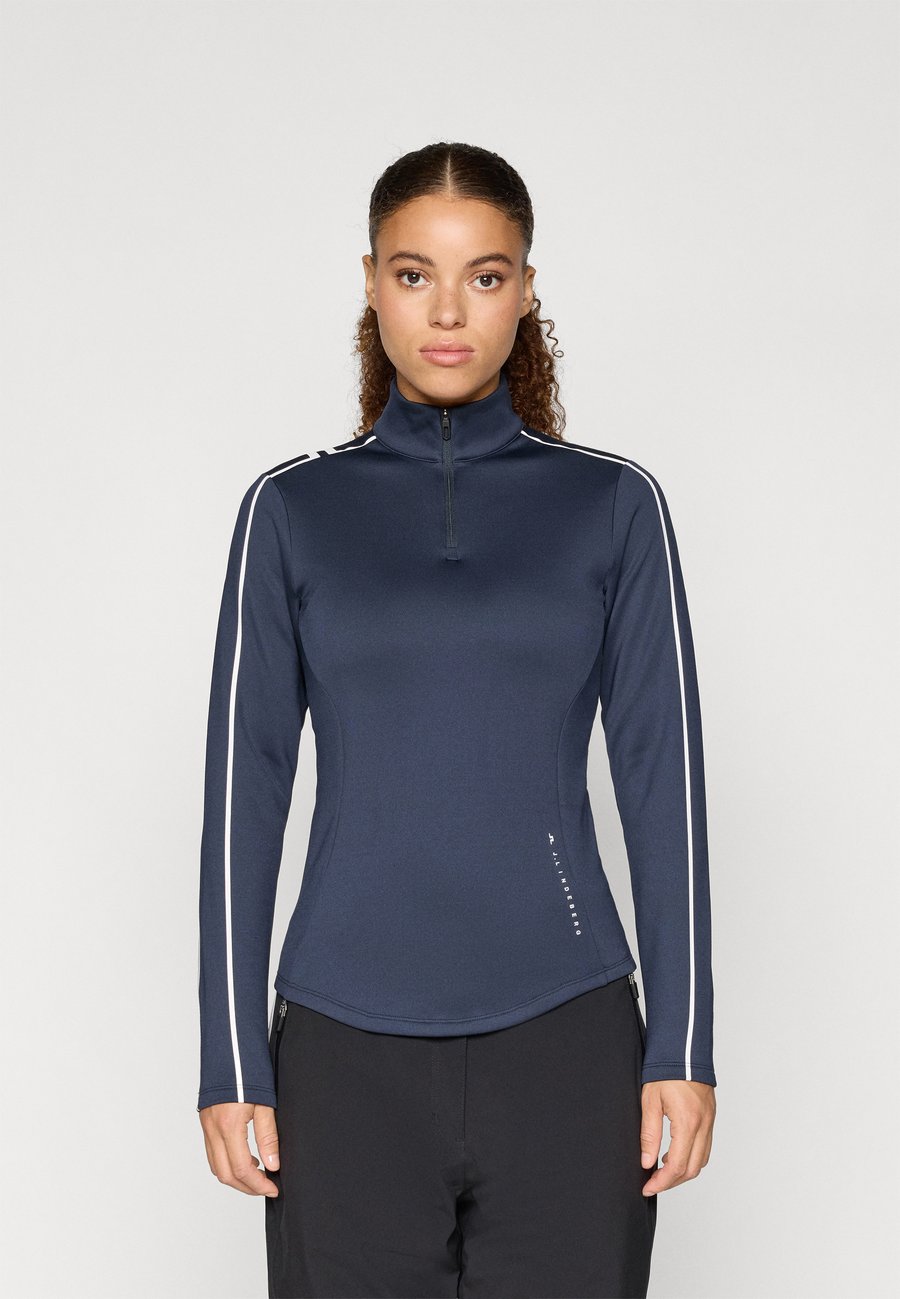 Топ J.LINDEBERG Sports NEFE QUARTER ZIP MID LAYER, Navy/Dark Blue
Топ J.LINDEBERG Sports NEFE QUARTER ZIP MID LAYER, Navy/Dark Blue