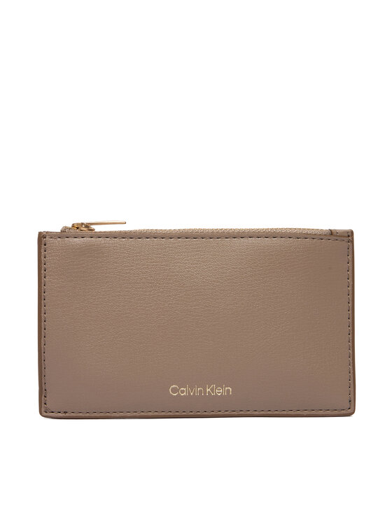 Кошелек Foil Logo Top Zip Cardcase LV04F1090G Calvin Klein, бежевый
Кошелек Foil Logo Top Zip Cardcase LV04F1090G Calvin Klein, бежевый