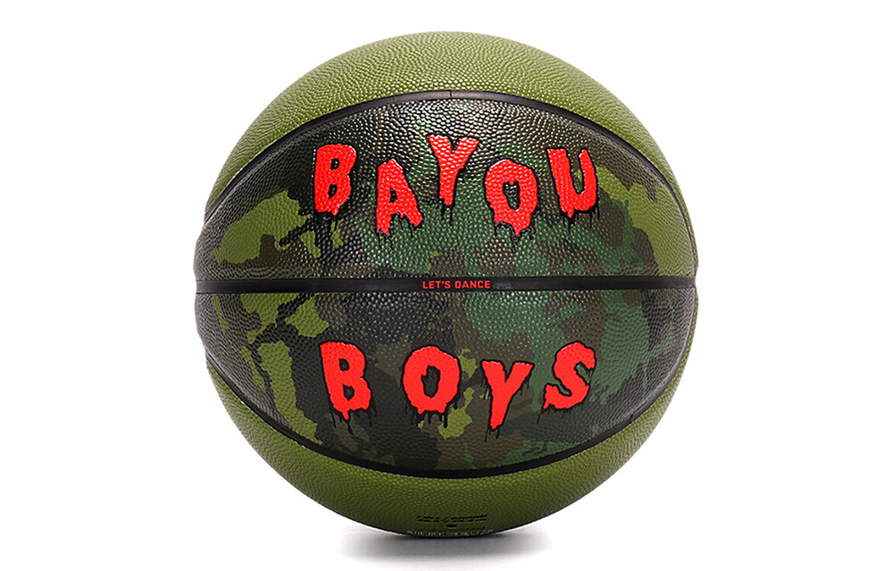 Баскетбольный мяч Nike
Баскетбольный мяч Nike