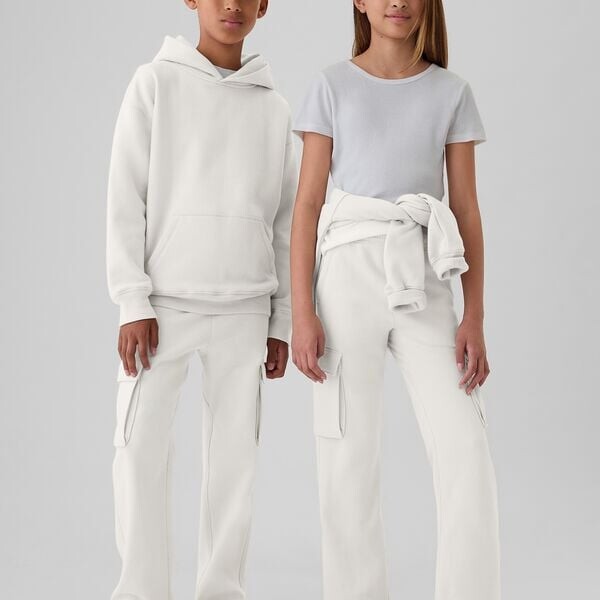 Однотонная толстовка с капюшоном унисекс Gap, белый
Однотонная толстовка с капюшоном унисекс Gap, белый