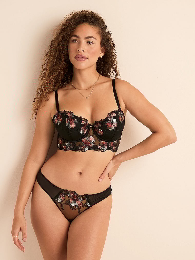 Трусики-Стринги Кэрол Adore Me, printed plaid embroidery
Трусики-Стринги Кэрол Adore Me, printed plaid embroidery