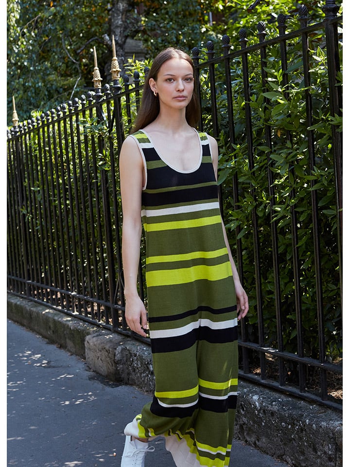 Длинное платье STEFANEL, красочный
Длинное платье STEFANEL, красочный