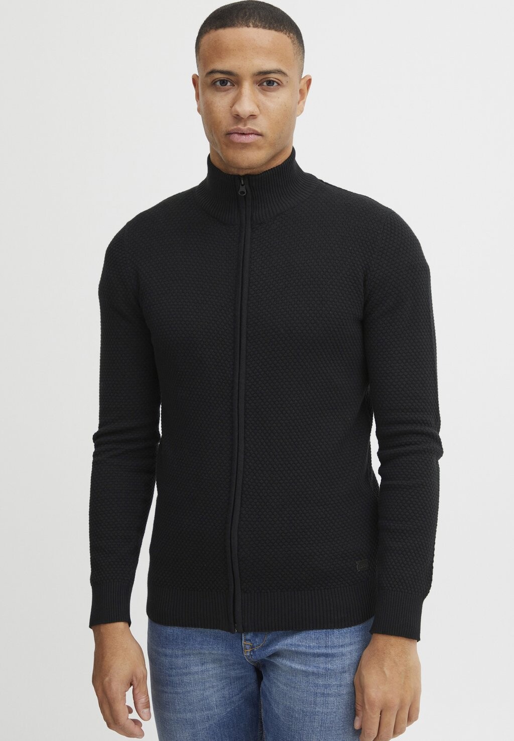 Кардиган Sdkody Zipper Kn Solid, черный
Кардиган Sdkody Zipper Kn Solid, черный