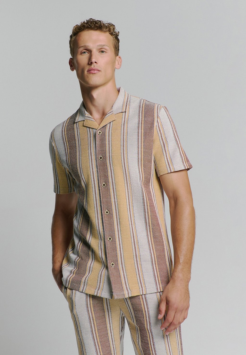 Рубашка NO EXCESS, желтый
Рубашка NO EXCESS, желтый