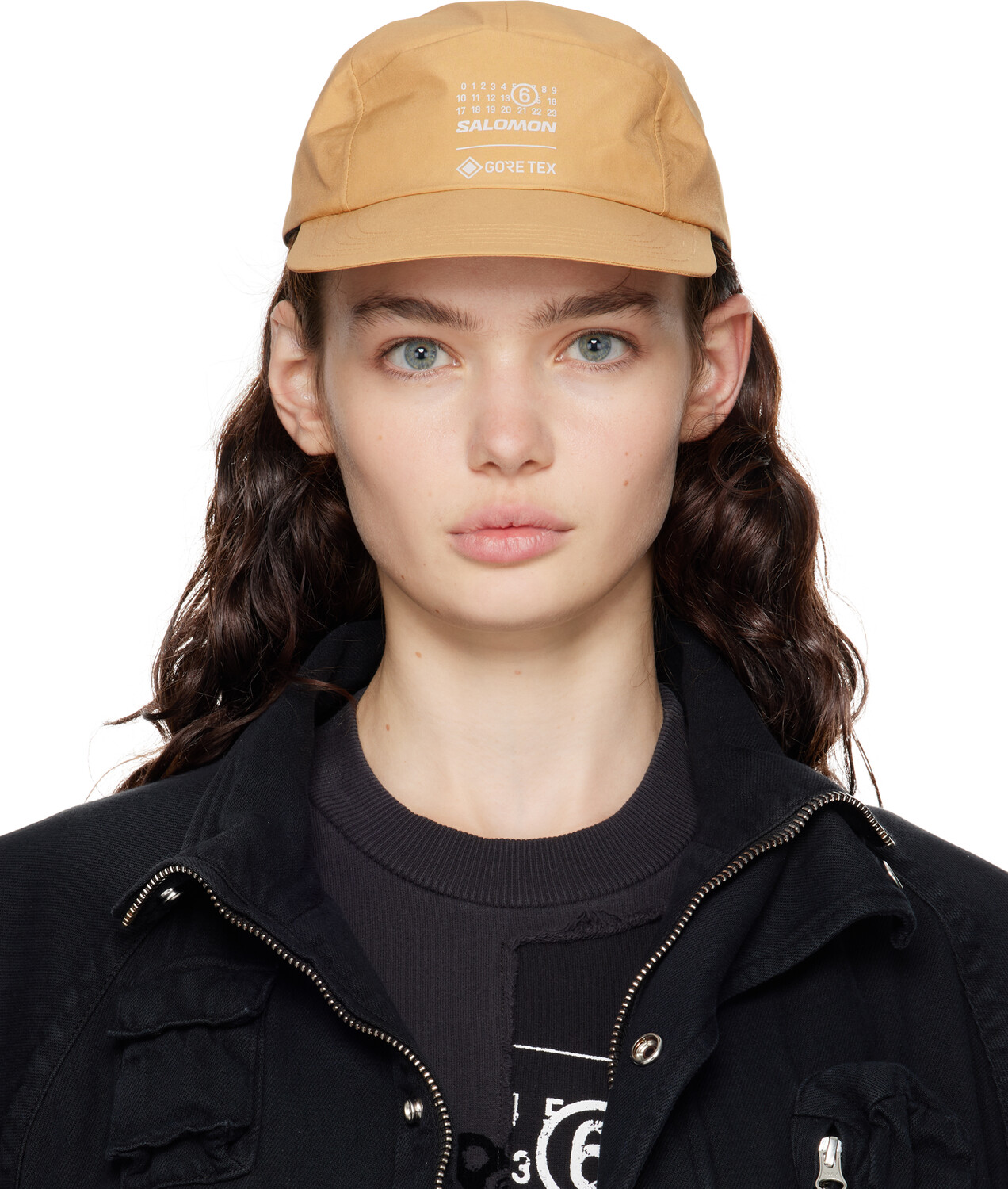 Бежевая кепка Salomon Edition GORE-TEX MM6 Maison Margiela, Iced coffee
Бежевая кепка Salomon Edition GORE-TEX MM6 Maison Margiela, Iced coffee