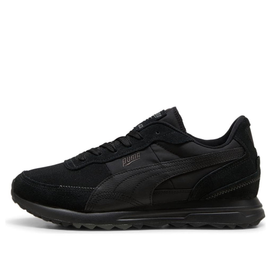 Кроссовки PUMA Road Rider SD 'Triple Black', черный
Кроссовки PUMA Road Rider SD 'Triple Black', черный