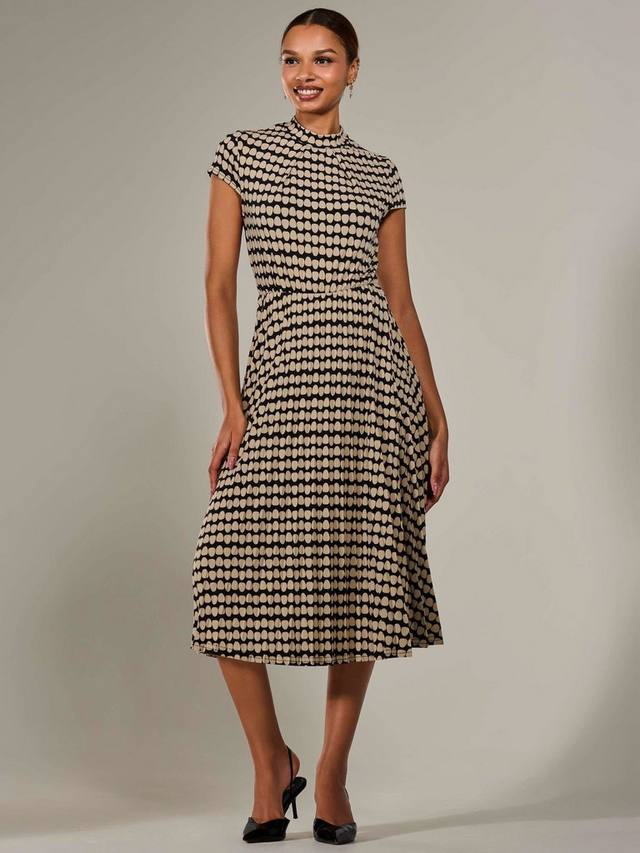 Плиссированное платье миди с пятнами Jolie Moi, бежевый
Плиссированное платье миди с пятнами Jolie Moi, бежевый