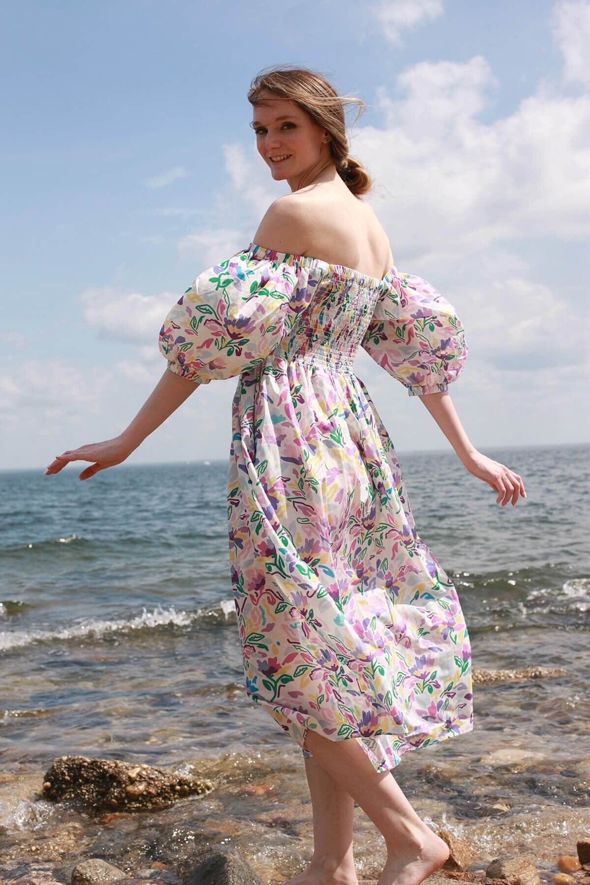 Платье из хлопкового шелка с присборенным узором «Фиолетовый сад» Jessie Zhao
Платье из хлопкового шелка с присборенным узором «Фиолетовый сад» Jessie Zhao