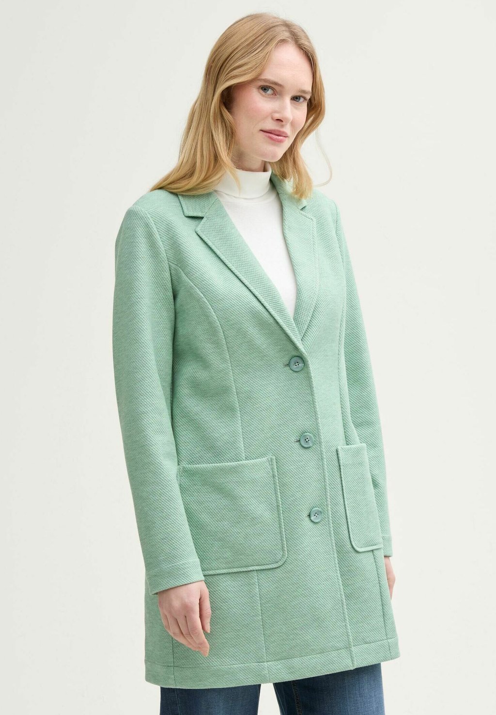 Классическое пальто MIT REVERSKRAGEN TOM TAILOR, зеленый
Классическое пальто MIT REVERSKRAGEN TOM TAILOR, зеленый