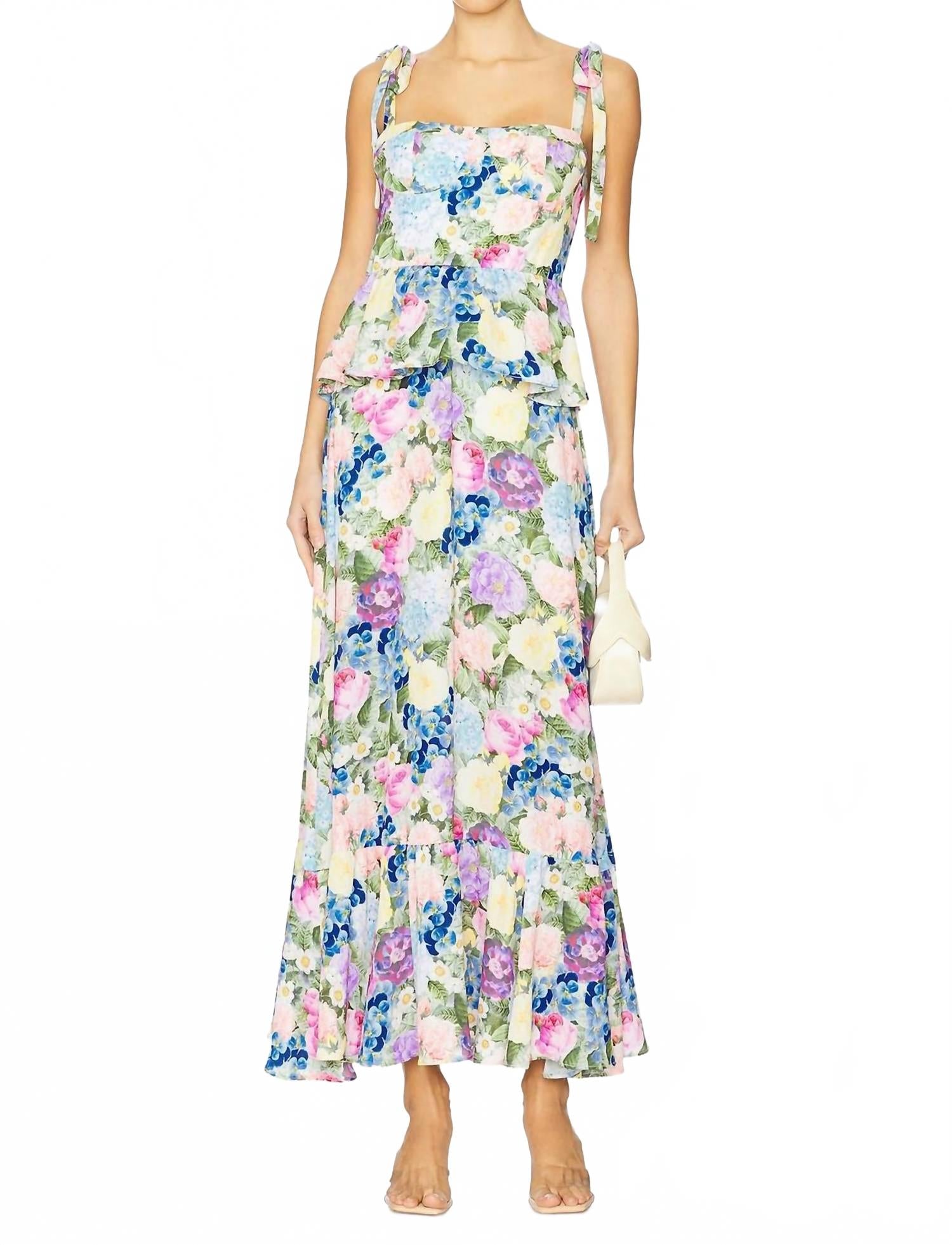 Платье миди Paxton в цветочном магазине Show Me Your Mumu, Flower Shop
Платье миди Paxton в цветочном магазине Show Me Your Mumu, Flower Shop