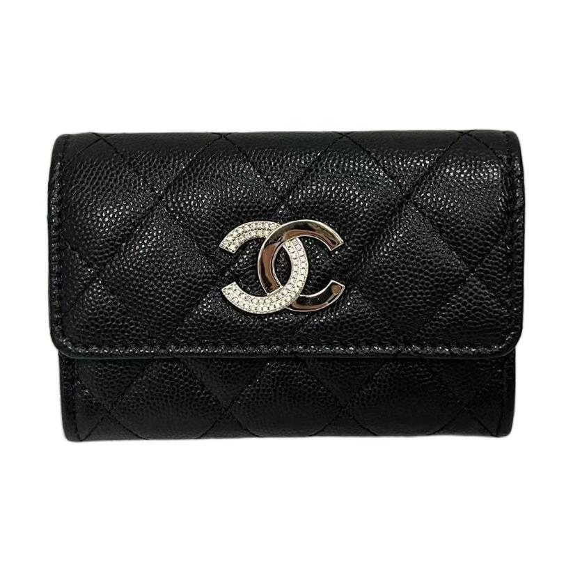 Кожаный кошелек женский черный CHANEL
Кожаный кошелек женский черный CHANEL