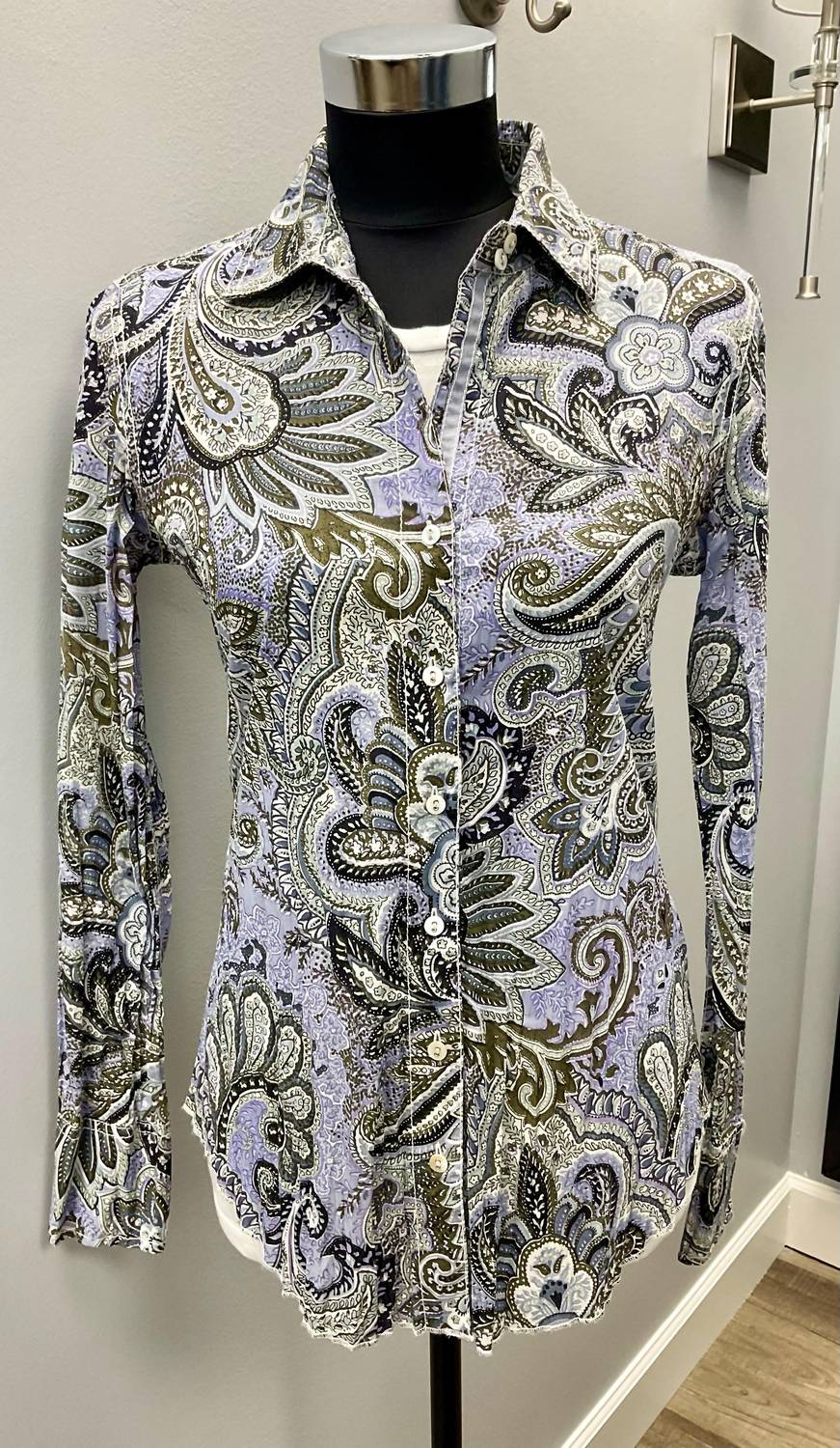 Рубашка из шамбре с узором «Пейсли» в оливковом цвете Cino
Рубашка из шамбре с узором «Пейсли» в оливковом цвете Cino