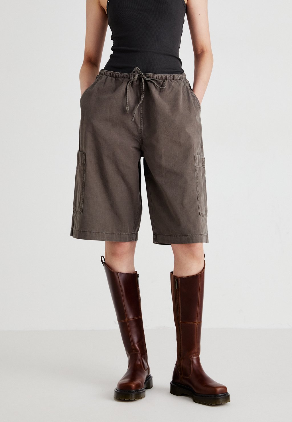Шорты ANJA CARGO Weekday, светло-коричневый
Шорты ANJA CARGO Weekday, светло-коричневый