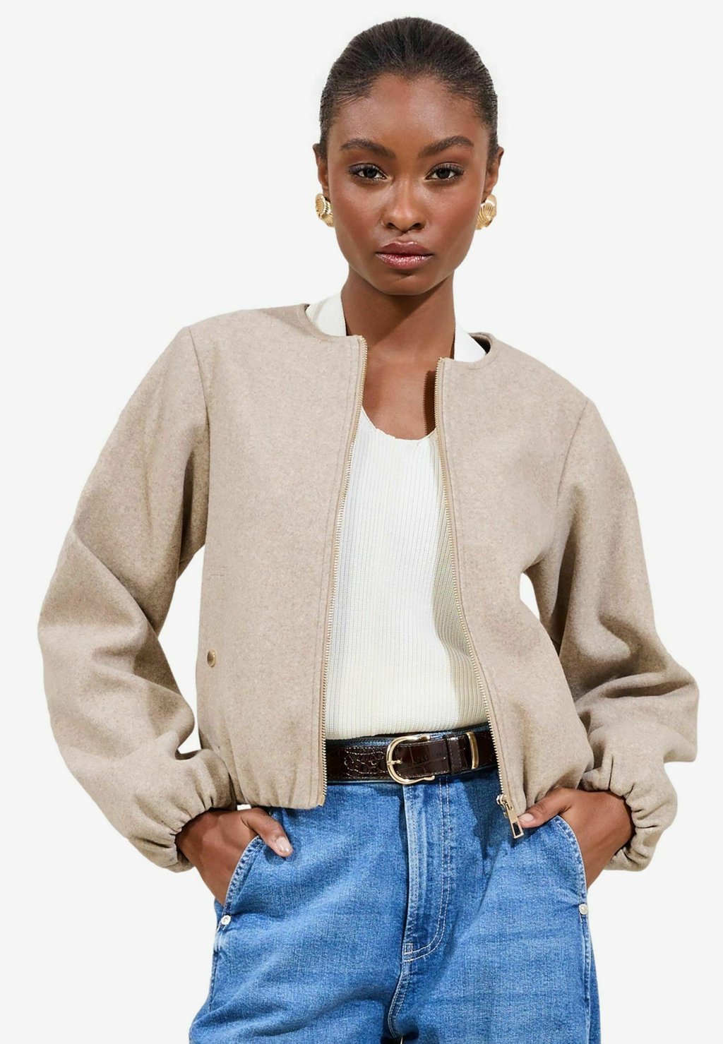 Куртка-бомбер REGULAR FIT Lipsy, бежевый
Куртка-бомбер REGULAR FIT Lipsy, бежевый