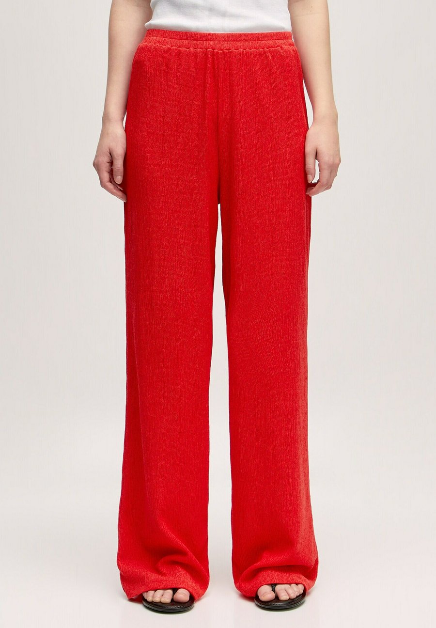 Брюки EDITED HOSE ISOBEL, Rot/Red
Брюки EDITED HOSE ISOBEL, Rot/Red