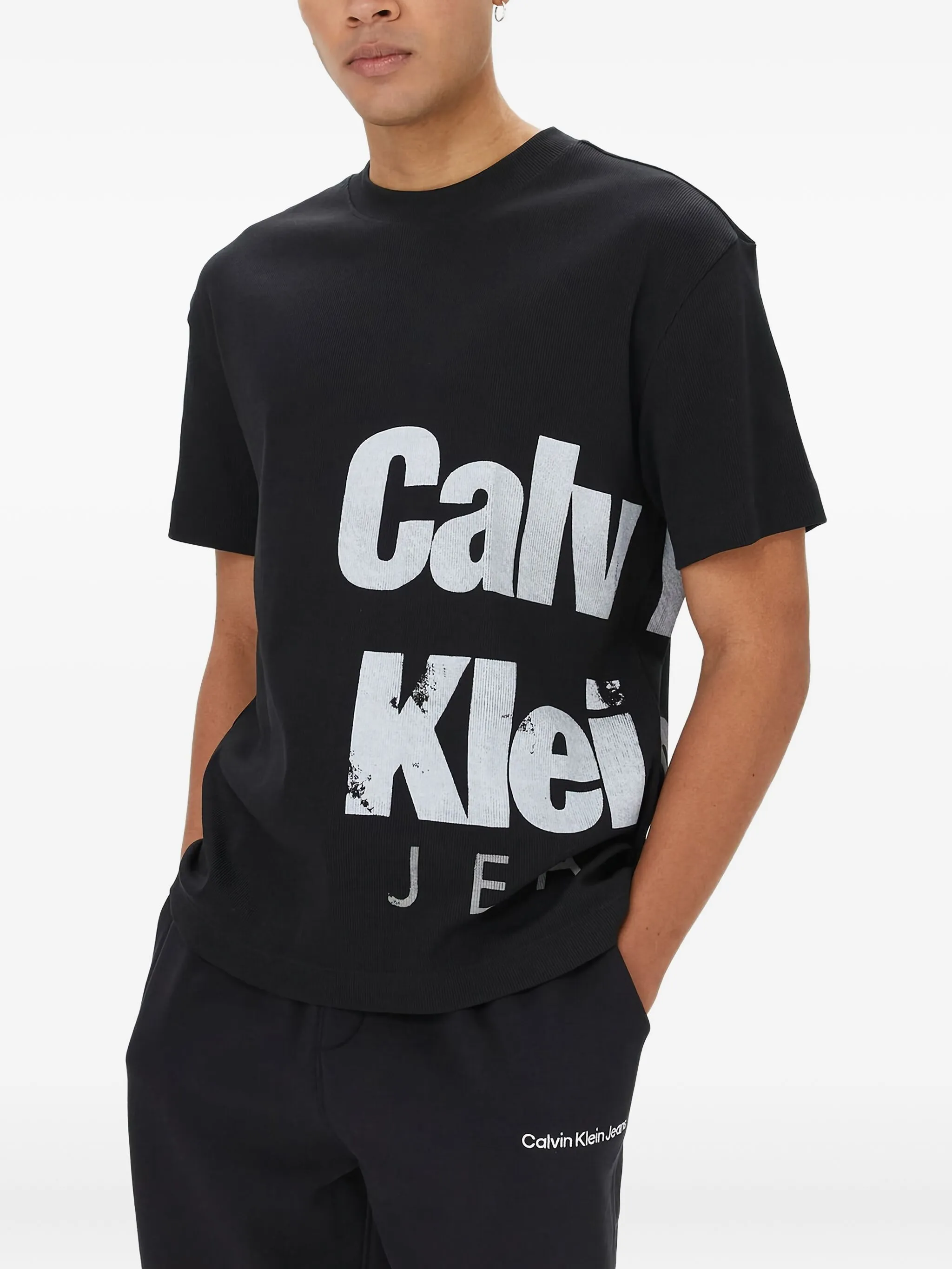 Футболка с логотипом Calvin Klein Jeans, черный
Футболка с логотипом Calvin Klein Jeans, черный