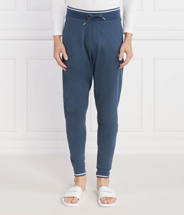 Спортивные брюки мужские Boss с окантовкой, синий
Спортивные брюки мужские Boss с окантовкой, синий