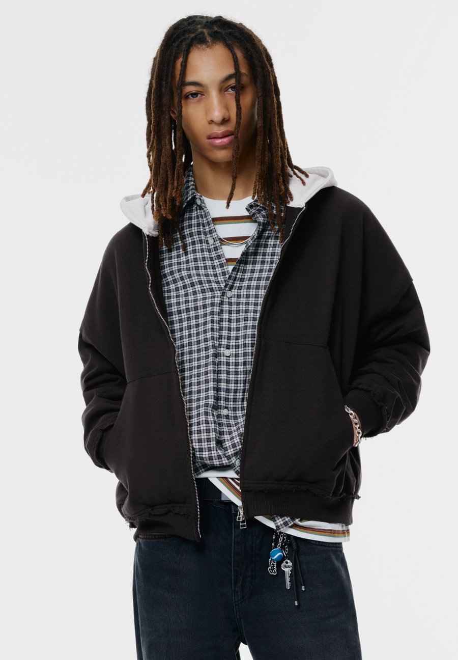 Толстовка PULL&BEAR CONTRAST HOODIE, Black
Толстовка PULL&BEAR CONTRAST HOODIE, Black