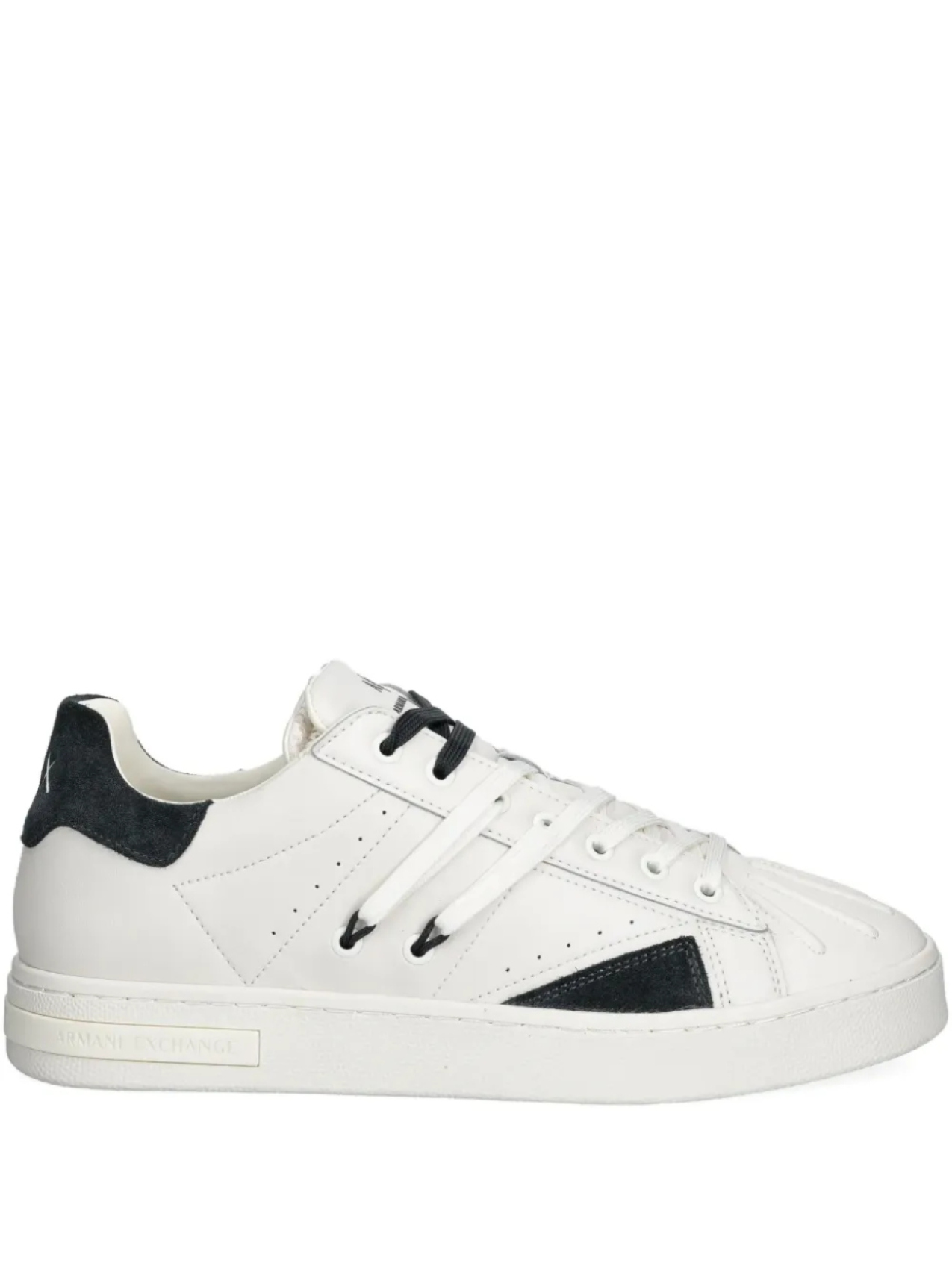 Кроссовки с кожаными вставками Armani Exchange, белый
Кроссовки с кожаными вставками Armani Exchange, белый