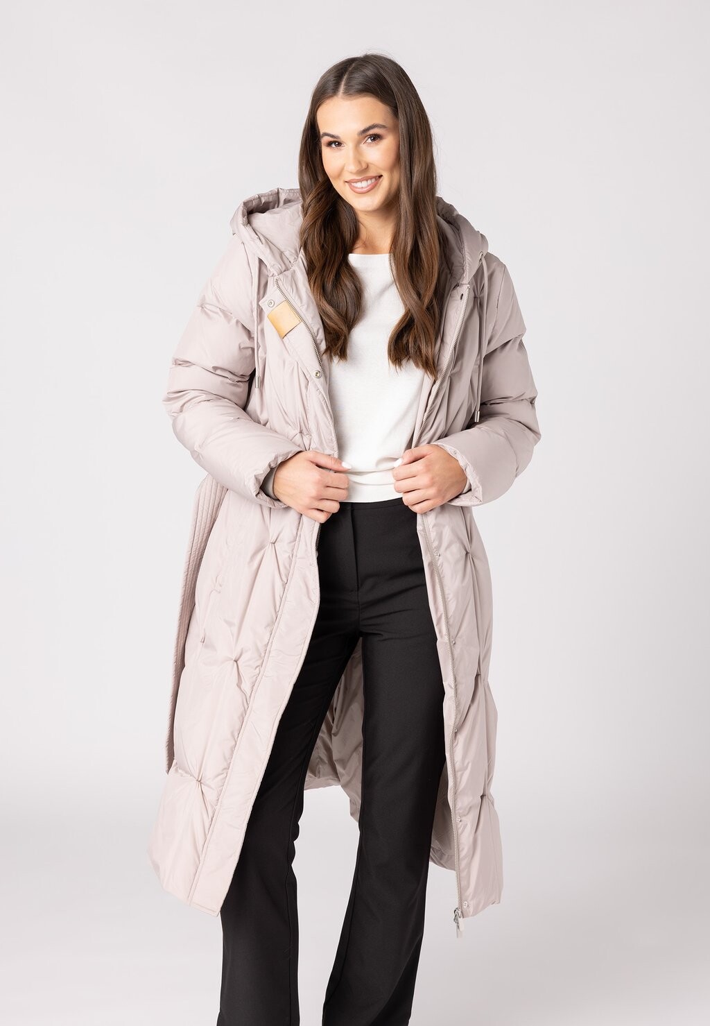 Пуховое пальто QUIOSQUE, бежевый
Пуховое пальто QUIOSQUE, бежевый